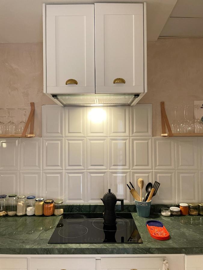 Serva La Bari Studio Севилья Экстерьер фото